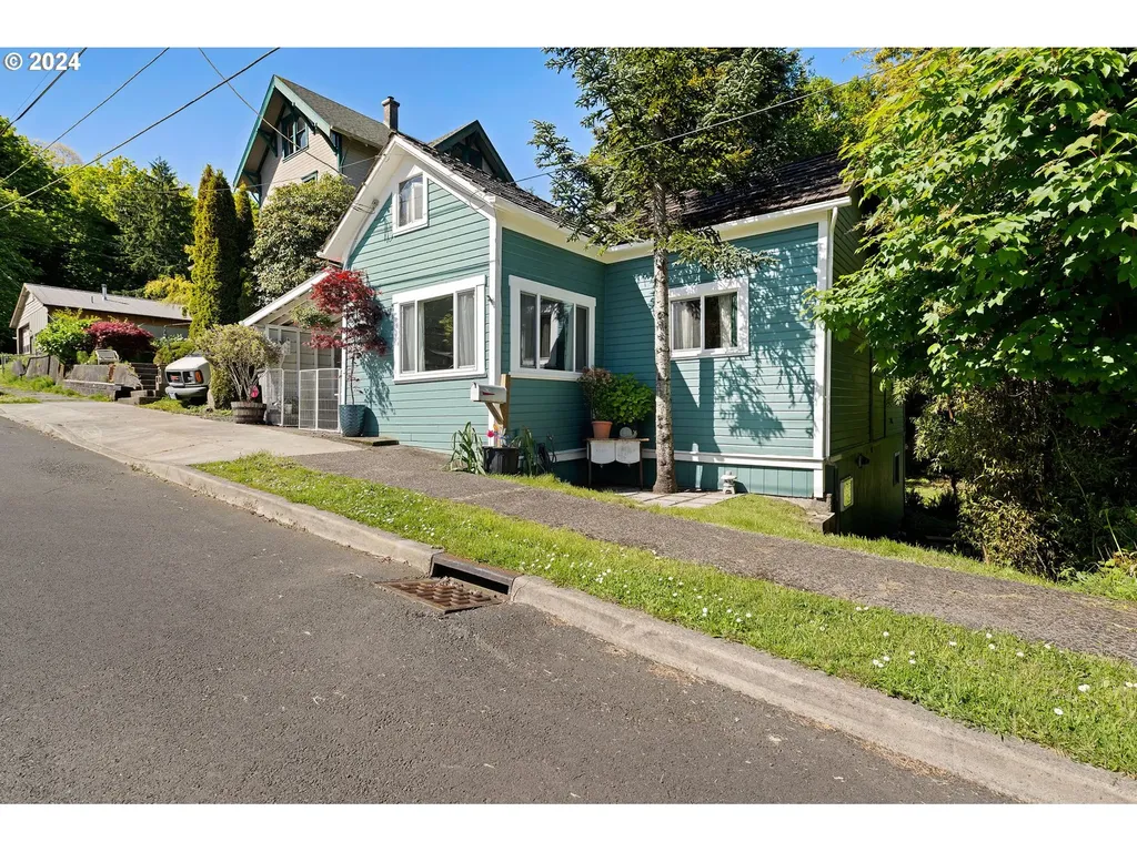 629 18th Street Astoria OR 97103