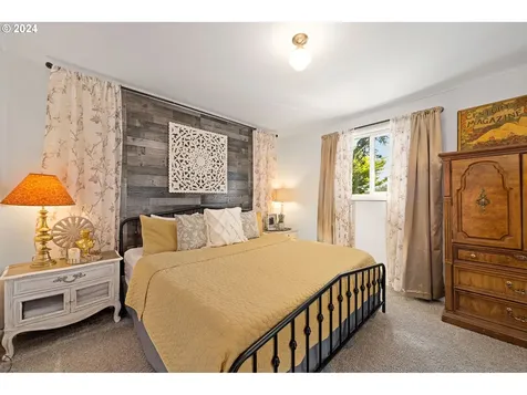 629 18th Street Astoria OR 97103