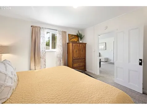 629 18th Street Astoria OR 97103