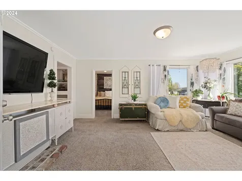 629 18th Street Astoria OR 97103