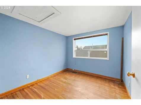 162 Commercial Street Astoria OR 97103