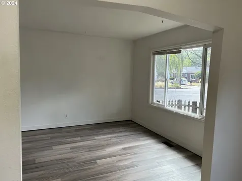 637 NE Stanton Street Portland OR 97212