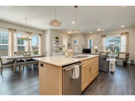 6818 Se Provence Street Hillsboro OR 97123