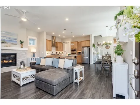 6818 Se Provence Street Hillsboro OR 97123