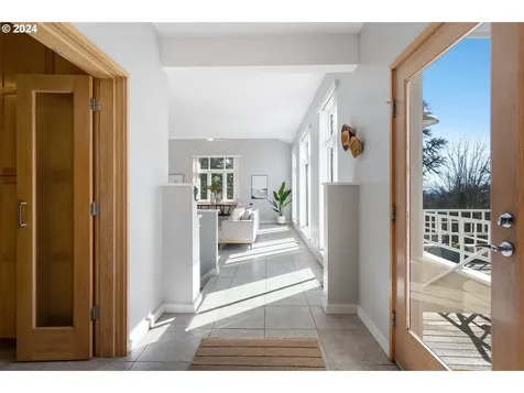 1707 Sw Terrace Drive Portland OR 97201
