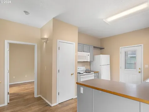 10334 N Barr Avenue Portland OR 97203