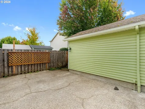 10334 N Barr Avenue Portland OR 97203