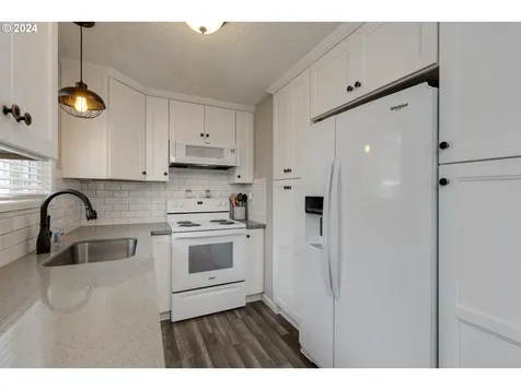 246 Se Pierce Street Estacada OR 97023