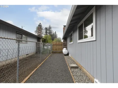 246 Se Pierce Street Estacada OR 97023