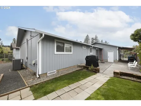 246 Se Pierce Street Estacada OR 97023