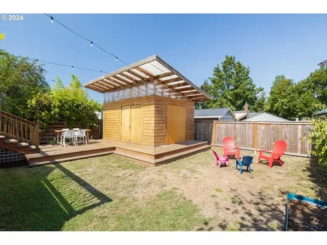 2241 N Winchell Street Portland OR 97217