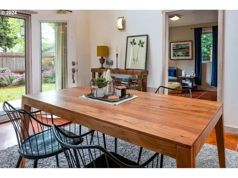 383 Irving Road Eugene OR 97404