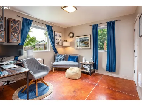 383 Irving Road Eugene OR 97404