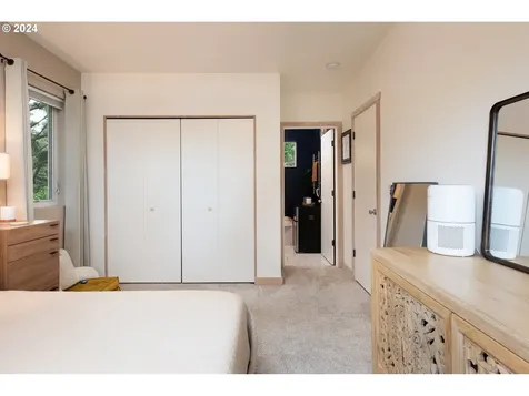 383 Irving Road Eugene OR 97404