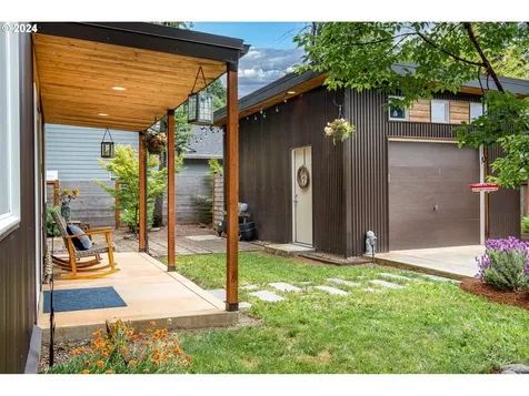 383 Irving Road Eugene OR 97404