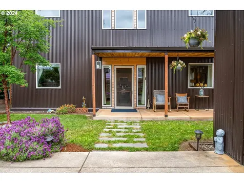 383 Irving Road Eugene OR 97404