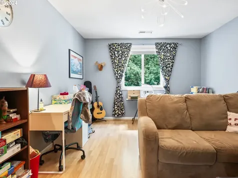 13211 Se Kisor Court Happy Valley OR 97086