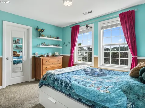 13211 Se Kisor Court Happy Valley OR 97086