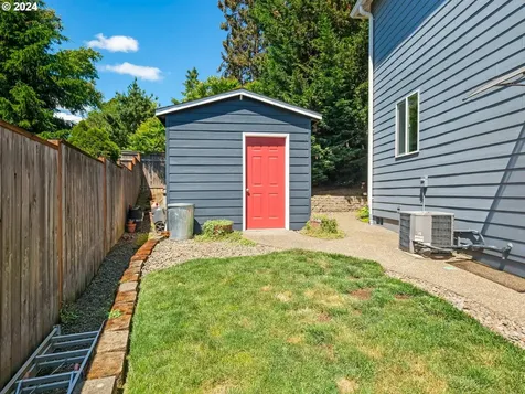 13211 Se Kisor Court Happy Valley OR 97086