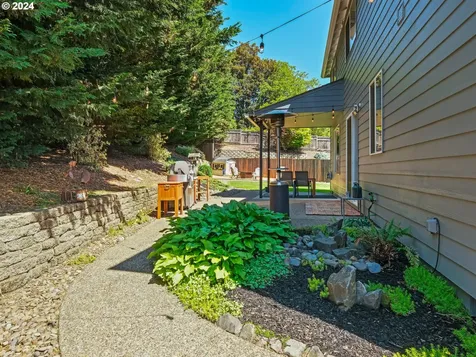 13211 Se Kisor Court Happy Valley OR 97086