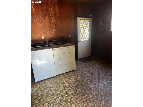 4121 SE Whiteson Road Mcminnville OR 97128