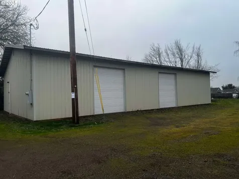 4121 SE Whiteson Road Mcminnville OR 97128