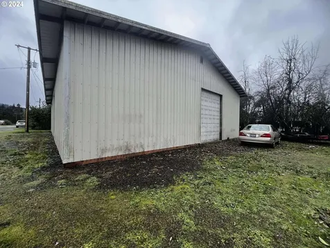 4121 SE Whiteson Road Mcminnville OR 97128