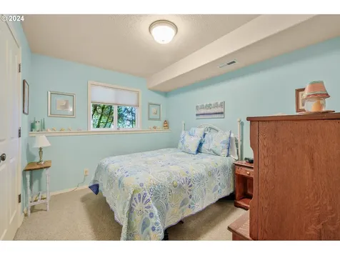 61772 7th Street Columbia City OR 97018
