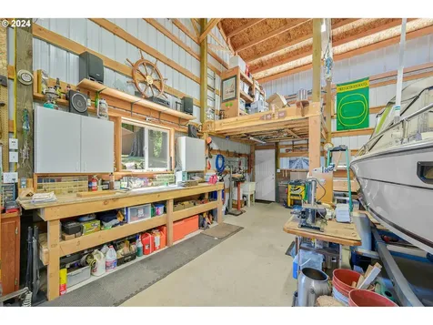 61772 7th Street Columbia City OR 97018