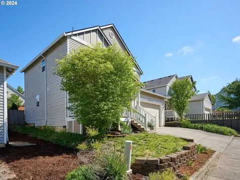 38871 Jerger Street Sandy OR 97055