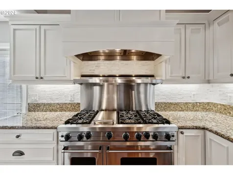 8775 SW Ironstone Place Beaverton OR 97007