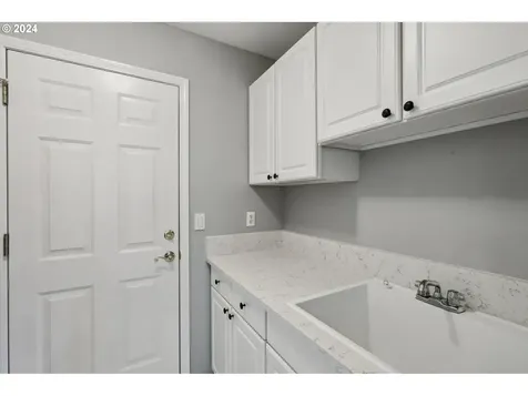 8775 SW Ironstone Place Beaverton OR 97007