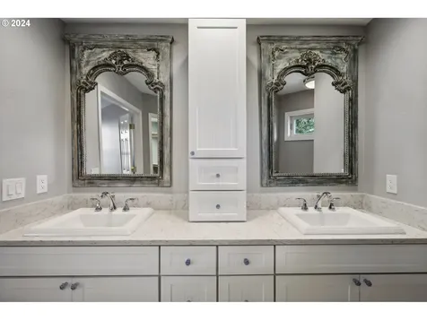 8775 SW Ironstone Place Beaverton OR 97007