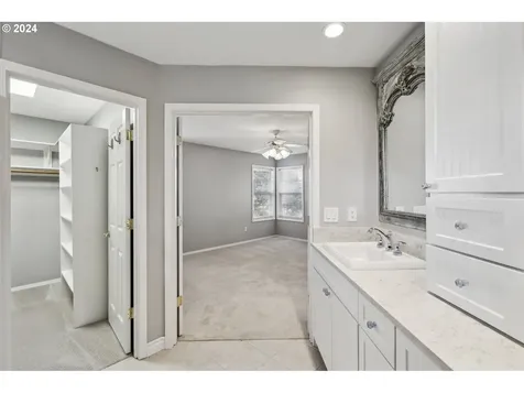 8775 SW Ironstone Place Beaverton OR 97007