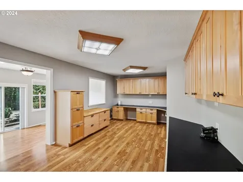 8775 SW Ironstone Place Beaverton OR 97007