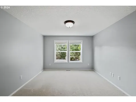 8775 SW Ironstone Place Beaverton OR 97007
