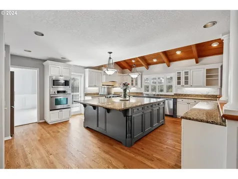 8775 SW Ironstone Place Beaverton OR 97007