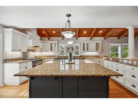 8775 SW Ironstone Place Beaverton OR 97007