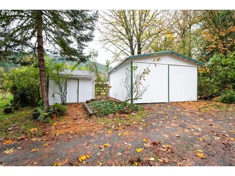21544 NE Lucia Falls Road Yacolt WA 98675