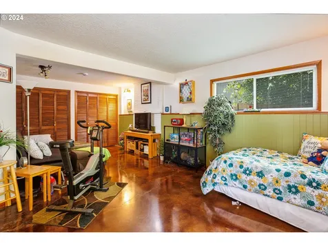 12169 SE Ogden Court Portland OR 97266