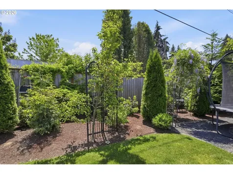562 Warrington Avenue Eugene OR 97404