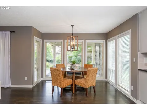 2922 Laurelwood Court Nw Salem OR 97304