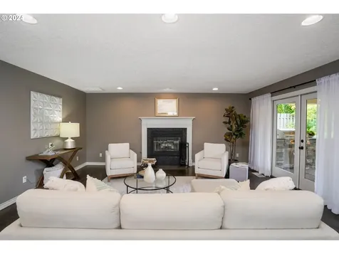 2922 Laurelwood Court Nw Salem OR 97304