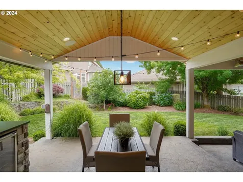 2922 Laurelwood Court Nw Salem OR 97304