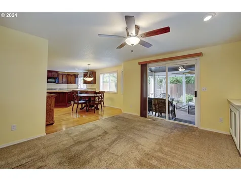 11216 NW 25th Court Vancouver WA 98685