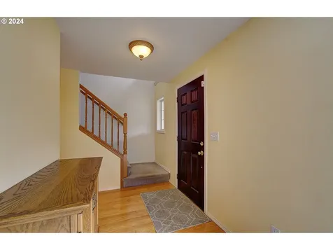 11216 NW 25th Court Vancouver WA 98685