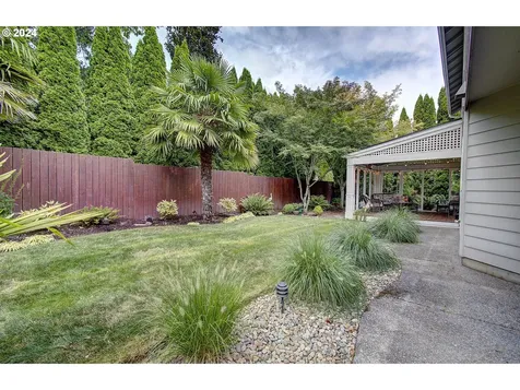 11216 NW 25th Court Vancouver WA 98685