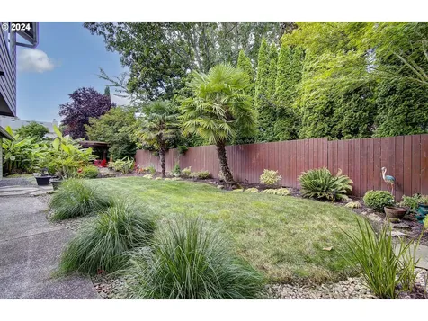 11216 NW 25th Court Vancouver WA 98685