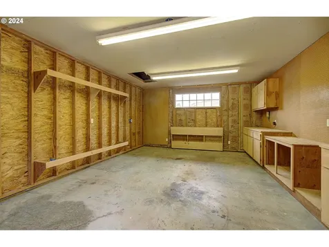 11216 NW 25th Court Vancouver WA 98685
