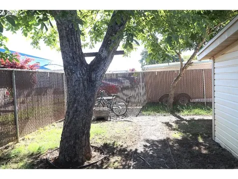 1140 Se Lewis Street Dallas OR 97338